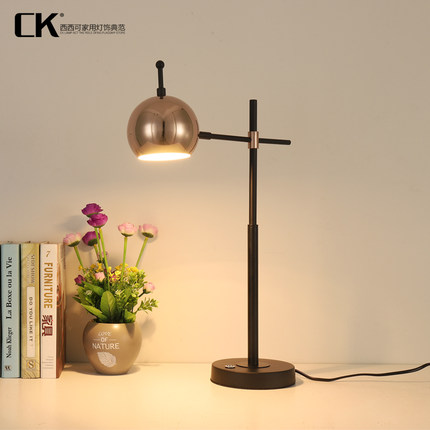 led台灯护眼书桌小学生写字宿舍寝室学习儿童卧室2019新款工作灯